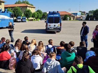 castanoprimo scuola polizia repartomobile
