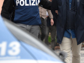 Busto violenza figlio disabile