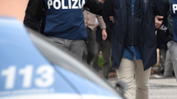 Busto violenza figlio disabile