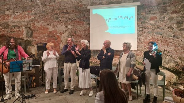 inarzo storie in musica