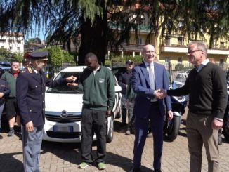 questura regala auto pappaluga
