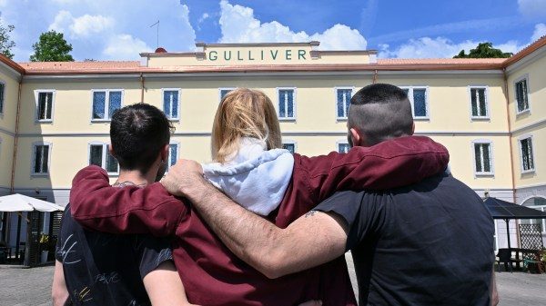 rinnovata sede gulliver varese