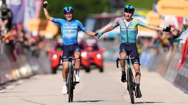 giro scaroni roglic