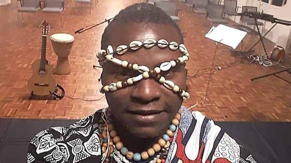 varese sanzamamu moda africana