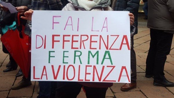 violenza genere varese incontri