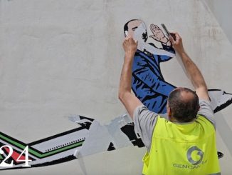 Malpensa rimosso murales berlusconi