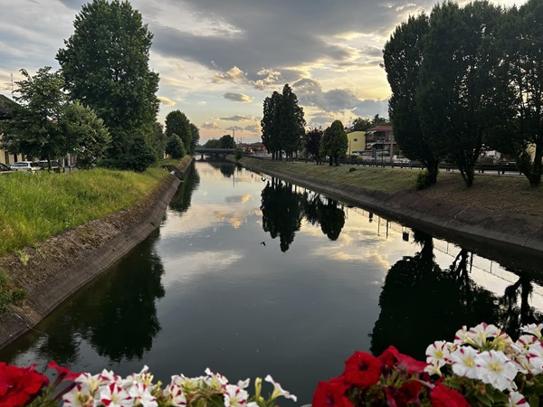 Canale Villoresi Castano Primo