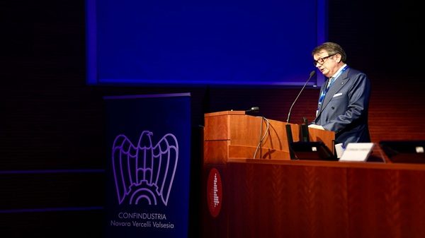 novara assemblea industriali