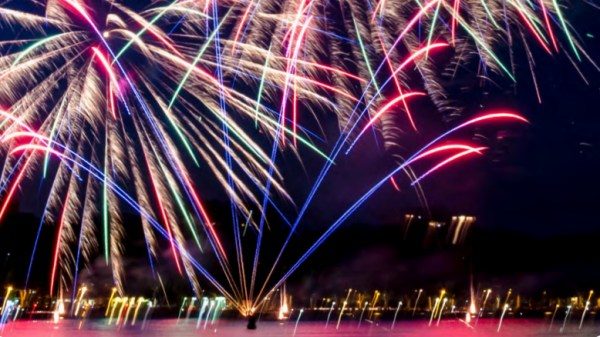 crociera fuochi artificio luino
