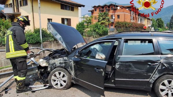 incidente auto ferito gemonio 