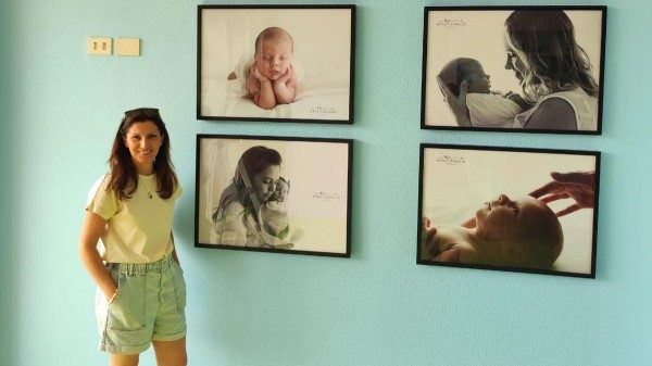 ospedale fotografa dona scatti