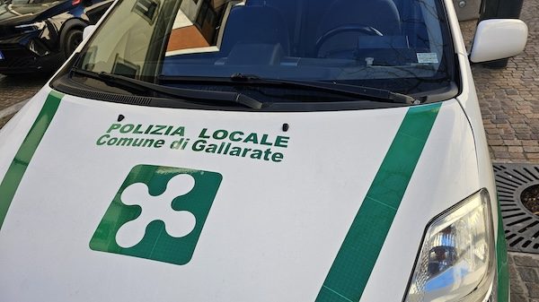 Gallarate inseuguimento sudamericano polizia