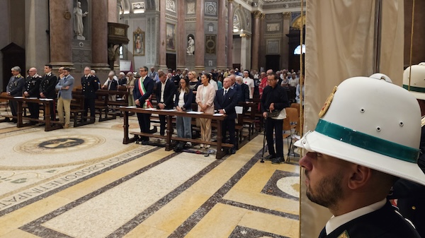 Gallarate monsignor festa migranti
