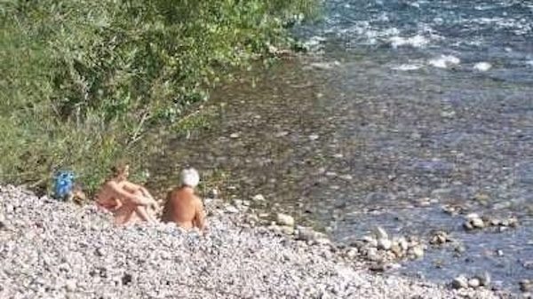 Vizzola ticino multe nudisti