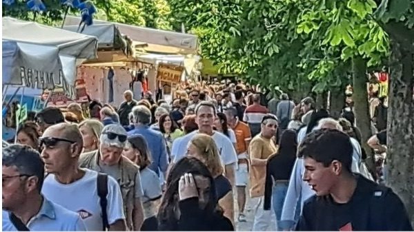Angera shopping ambulanti lago maggiore