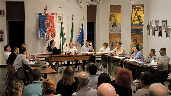 oggiona villa colombo proteste