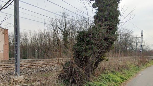 Castronno morto travolto treno