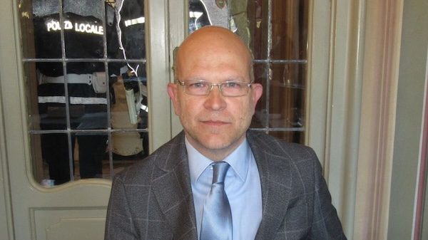 M5S caccia lobby