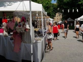 Maccagno mercatino shopping ambulanti