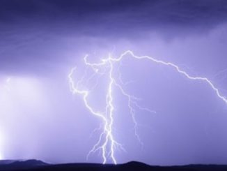 nuvole temporali fulmini