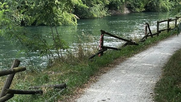 castanoprimo canale villoresi staccionate