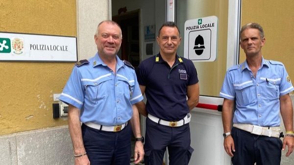 Albizzate vigile polizia locale