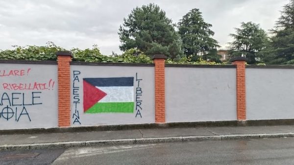 Gallarate murales insulti Israele