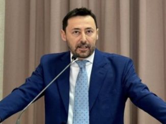 Varese svastiche Pd Longhini