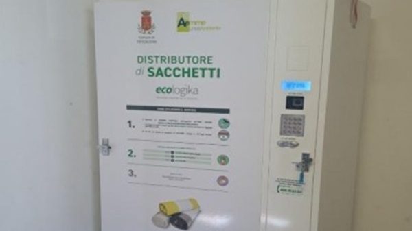 rescaldina rifiuti sacchi aemmelineaambiente