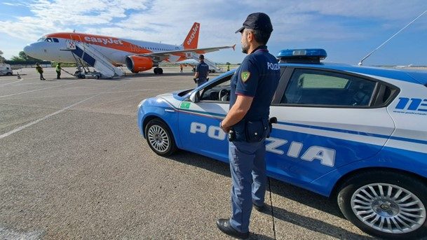 rapinano turista t1 malpensa