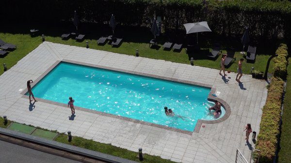 varese estate hotel record