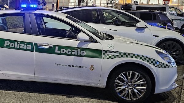 gallarate autocarro rubato