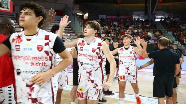 Pallacanestro Varese Lautaro Basualdo