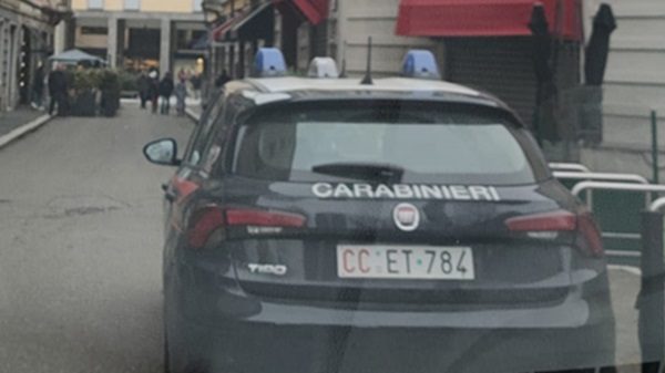 legnano auto carabinieri centro