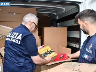 novare versace polizia