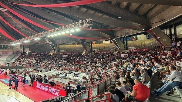 Openjobmetis Varese amichevole Bergamo