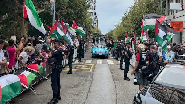 Vuelta Israel protesta Movistar