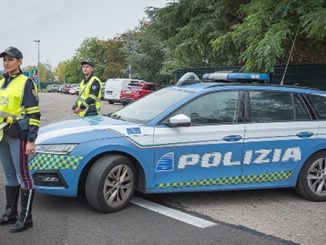 pattuglia polizia stradale