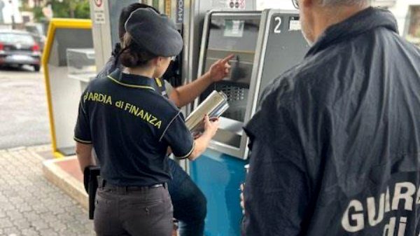 gdf controlli distributori benzina
