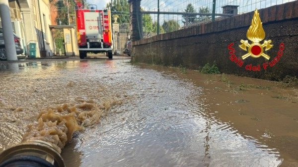 nubifragio varese treni cancellati