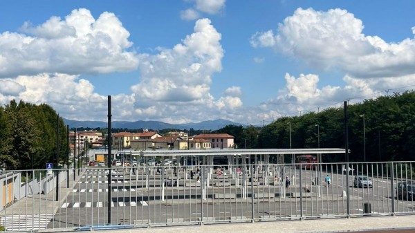 stazioni varese biglietteria bar