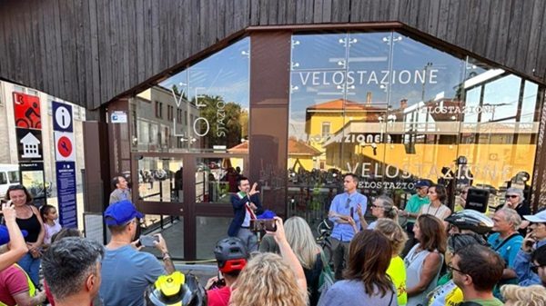 legnano biciclette velostazione stazione