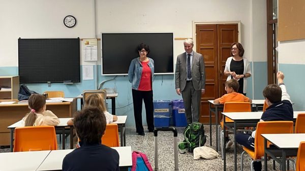 varese bambini scuola mensa