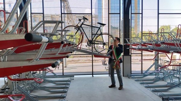 legnano biciclette velostazione stazione