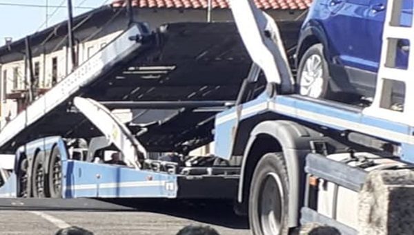 parabiago camion binari ferrovia