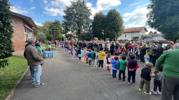 Oggiona materna festa nonni
