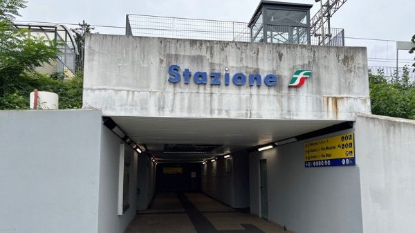 Albizzate Solbiate stazione treni