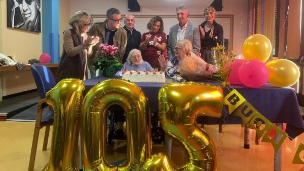 Gallarate Camelot compleanno 105