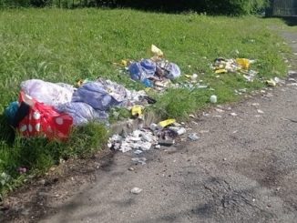 Cassano Valcuvia rifiuti abbandonati