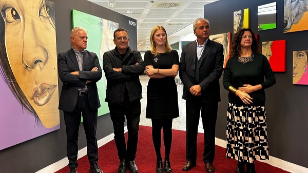 Malpensa aeroporto mostra rastelli